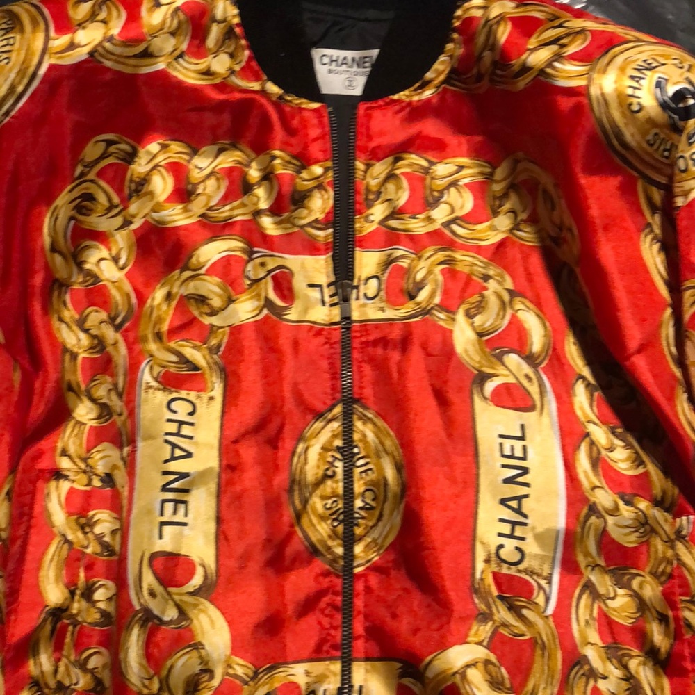 Veryyy Rare vintage 1980 Chanel silk bomber jacket